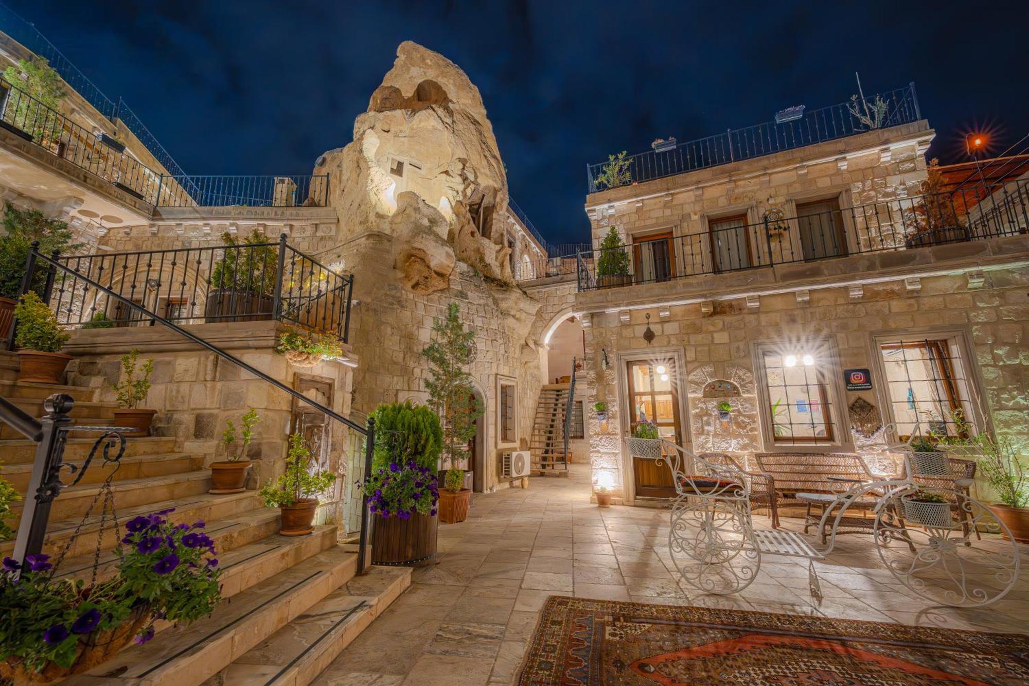 Zara Cave Hotel