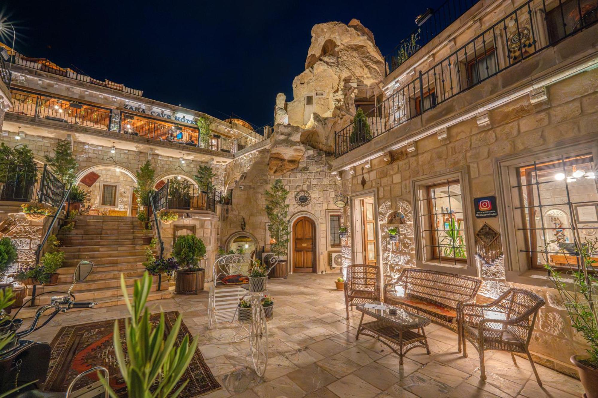Zara Cave Hotel 2*