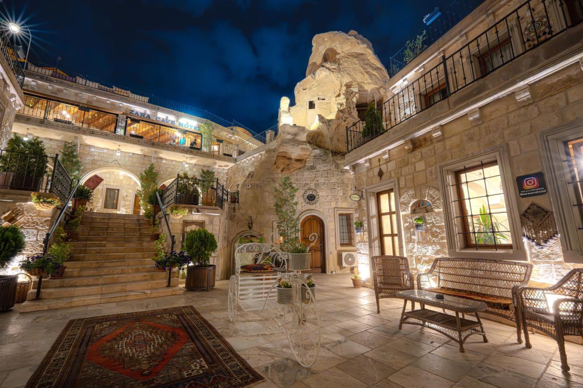 Hotel Zara Cave 2*