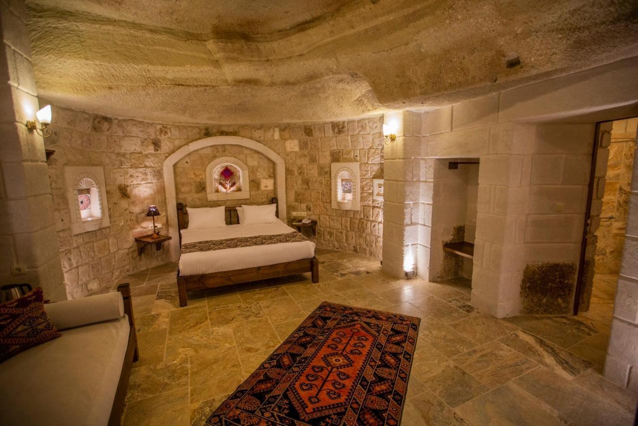 Zara Cave