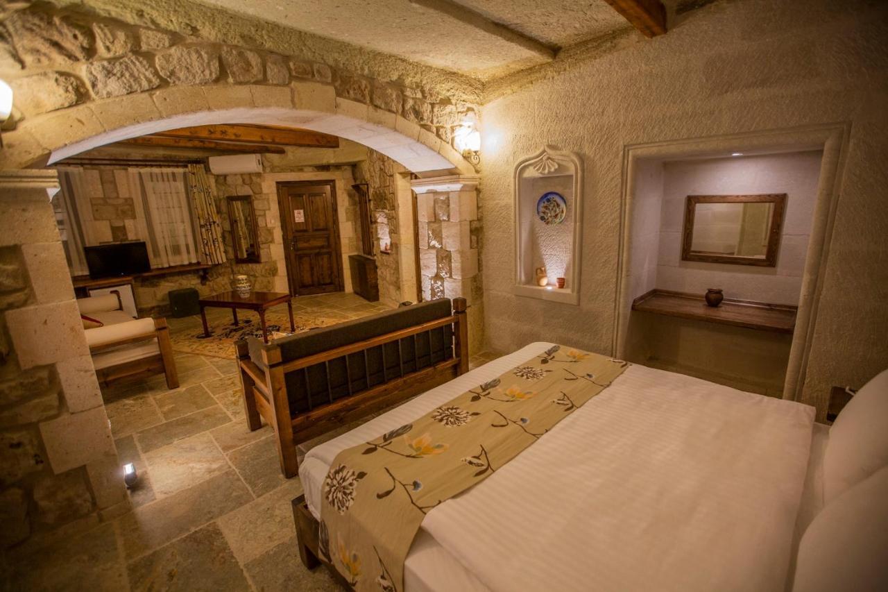 Hotel Zara Cave